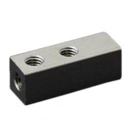 Befestigungselement-vierkant-mit-Querbohrungen-und-Innengewinde