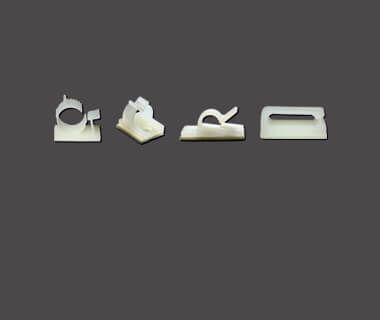 verschiedene-Kabelhalter-Klebemontage